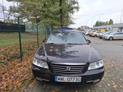 Samochód osobowy marki Hyundai Grandeur